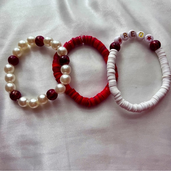Taylor Swift “Red” bracelets 3 pack - Picture 1 of 4